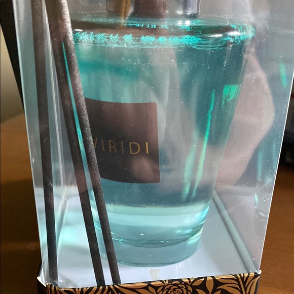 Viridi Warm Reed Diffuser - Picture 3 of 4